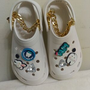 Crocs Clog Shoes White Kids size 30 - 31 with Gold Chain and Cute Charms